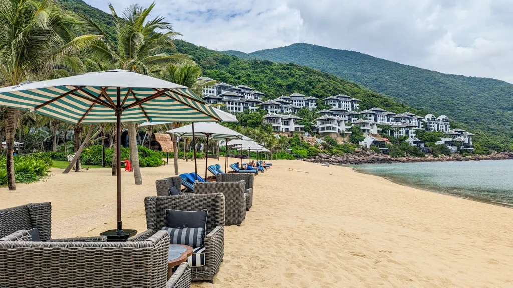 Coastal beach resort scenery in Da Nang